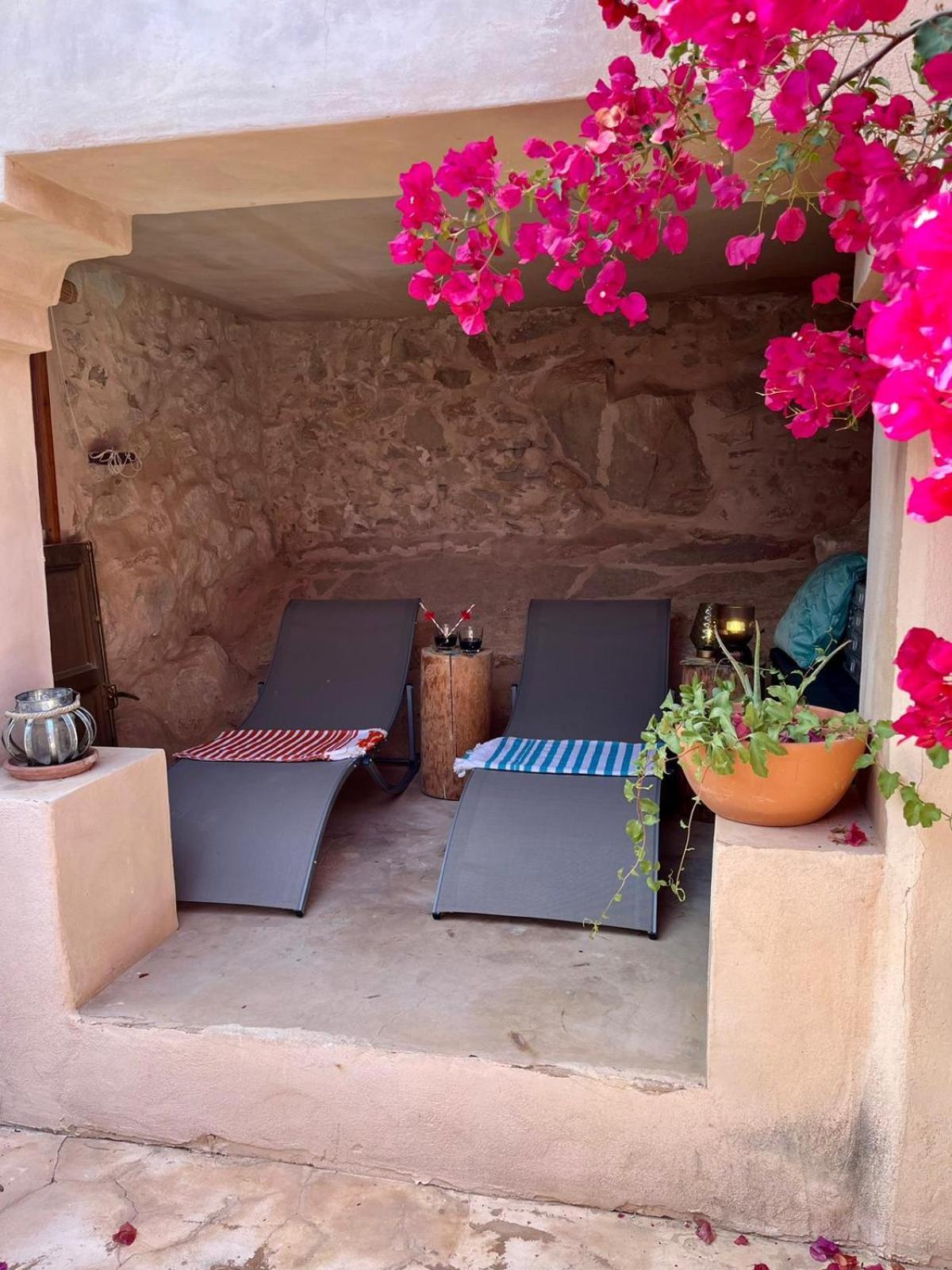 Casa Con Vistas Al Mar Y Patio De Buganvillas Aigues Exterior foto